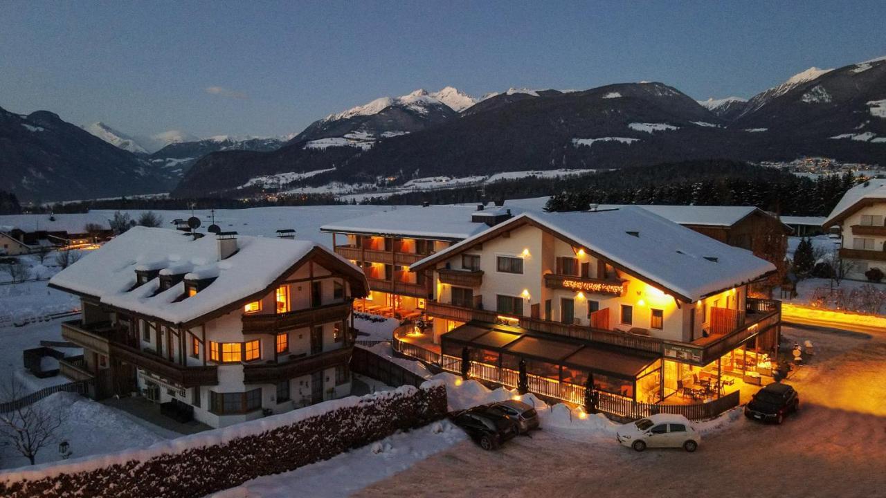 Hotel B&B Feldmessner Brunico Luaran gambar