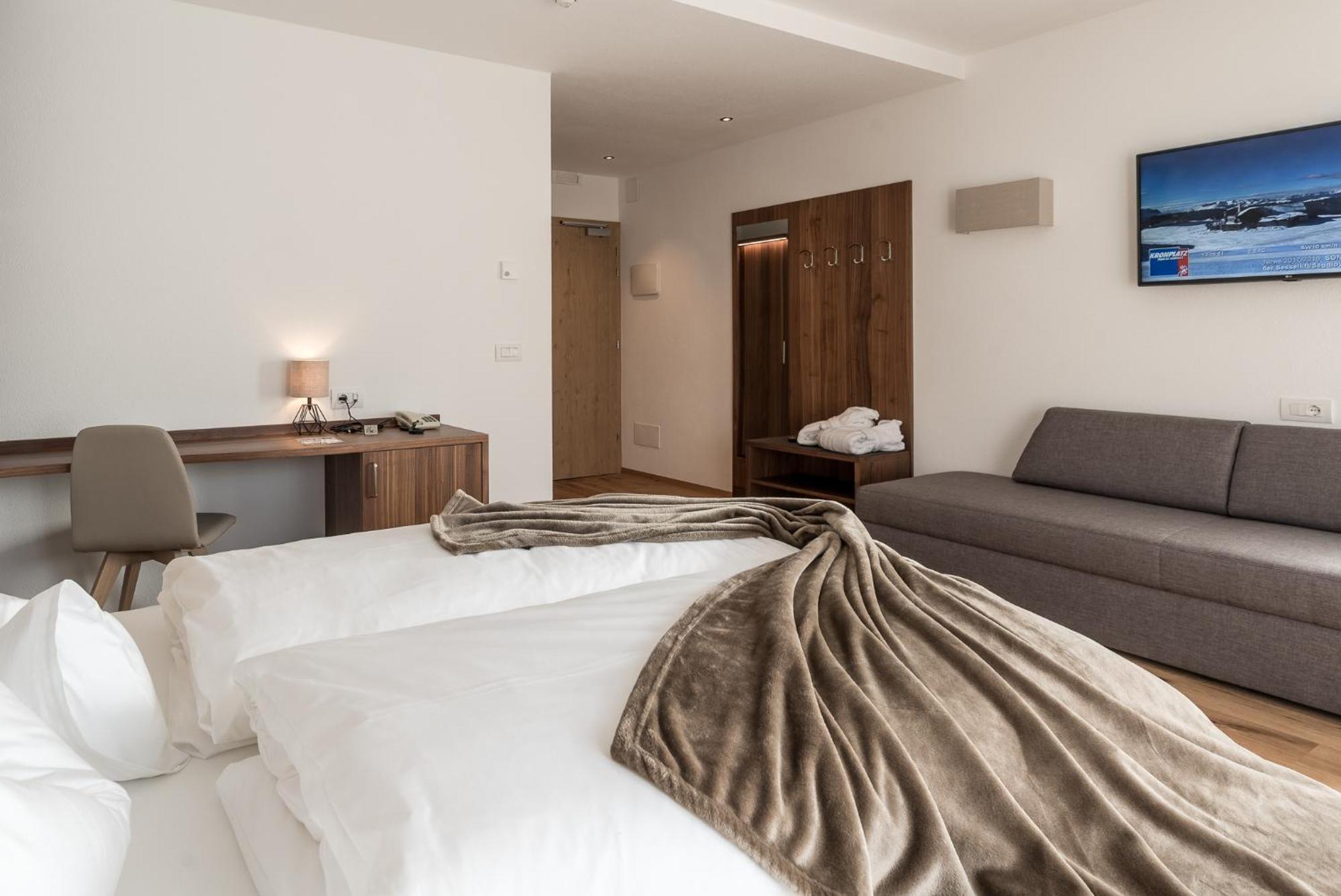 Hotel B&B Feldmessner Brunico Luaran gambar