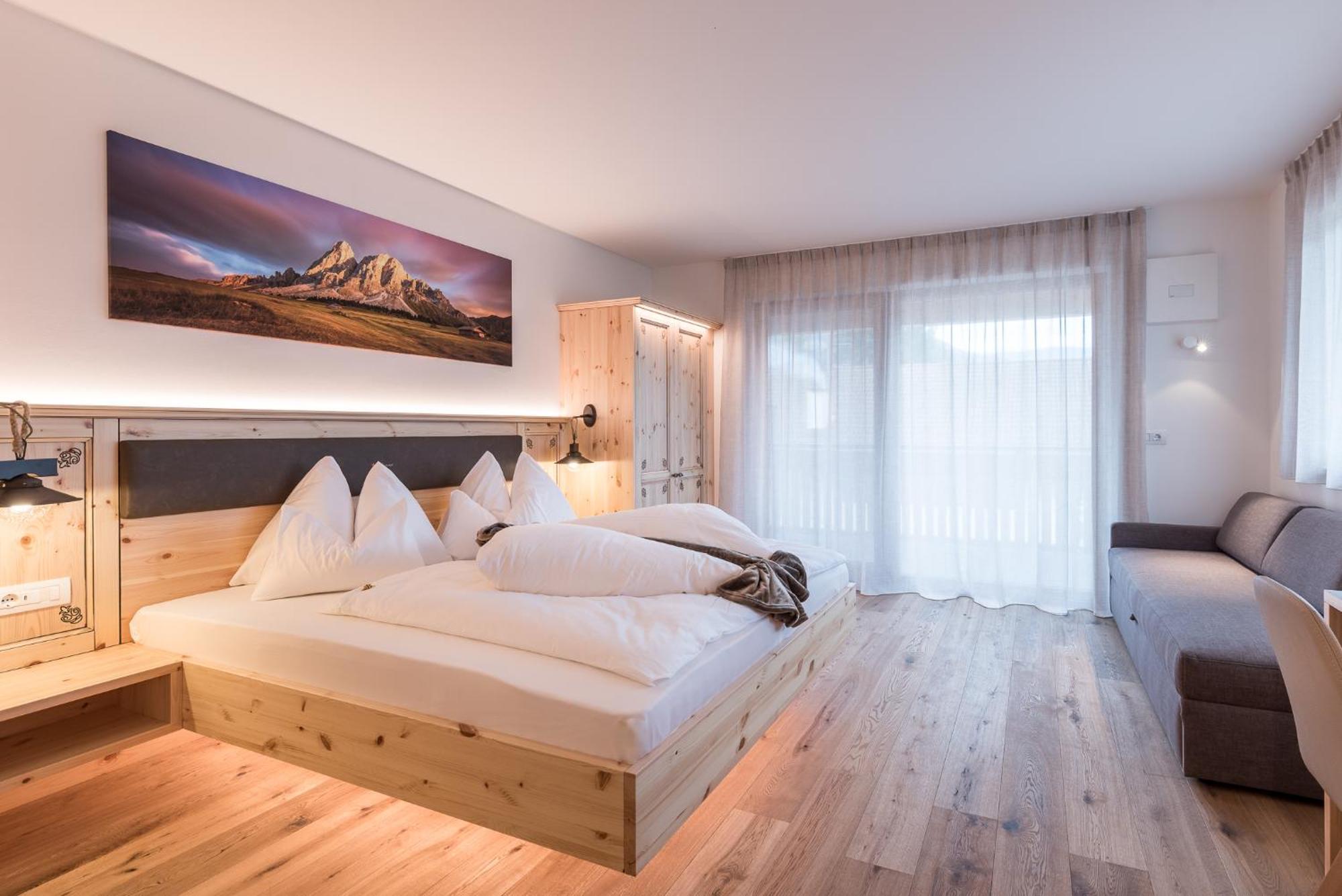 Hotel B&B Feldmessner Brunico Luaran gambar